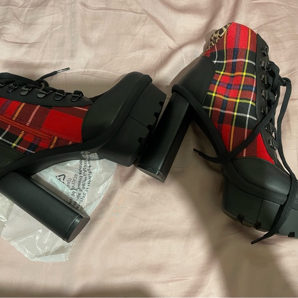 Stacked, heel bootie - Picture 4 of 4